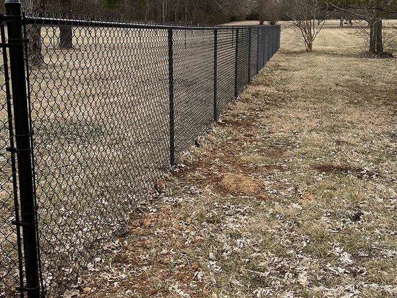 Black chain link fence company in Middle Tennessee